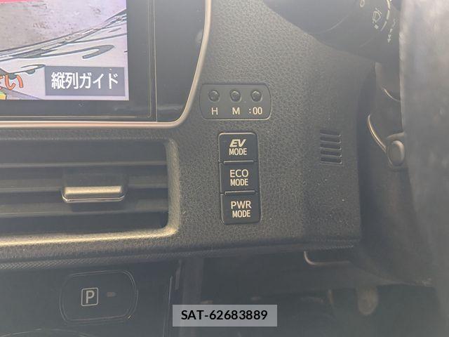 Toyota NOAH HYBRID 2019-06 7878446-22