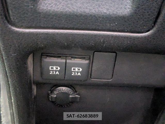 Toyota NOAH HYBRID 2019-06 7878446-25