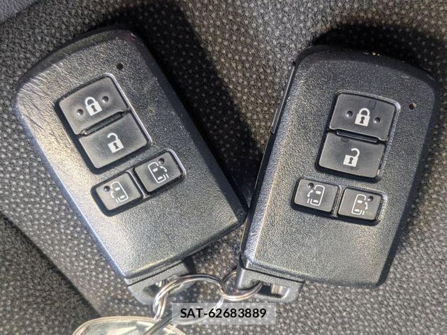 Toyota NOAH HYBRID 2019-06 7878446-29