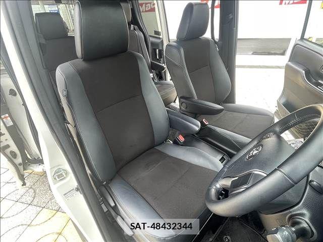Toyota NOAH HYBRID 2020-02 7878444-16