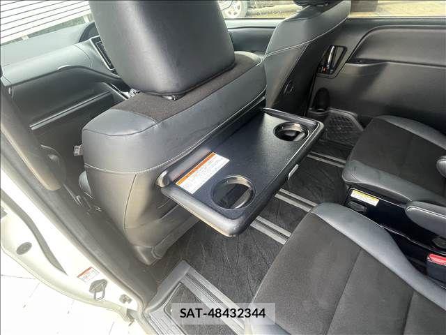 Toyota NOAH HYBRID 2020-02 7878444-28
