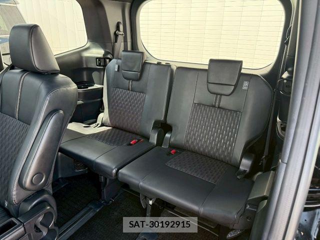 Toyota NOAH HYBRID 2023-04 7878437-13