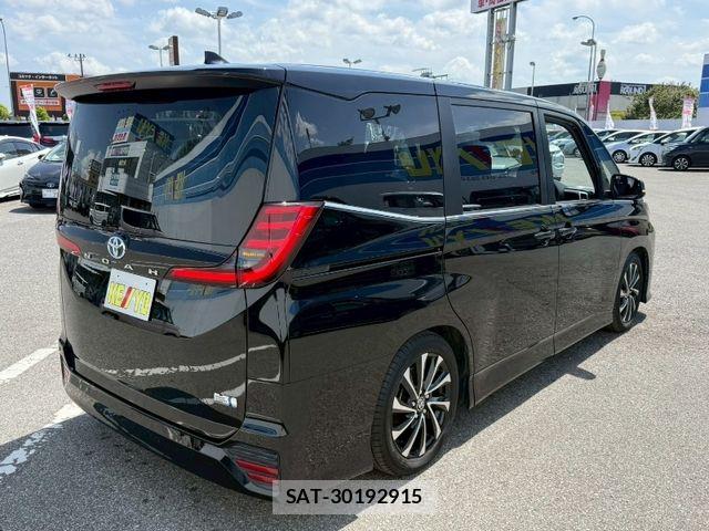 Toyota NOAH HYBRID 2023-04 7878437-1