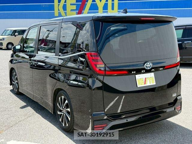 Toyota NOAH HYBRID 2023-04 7878437-6