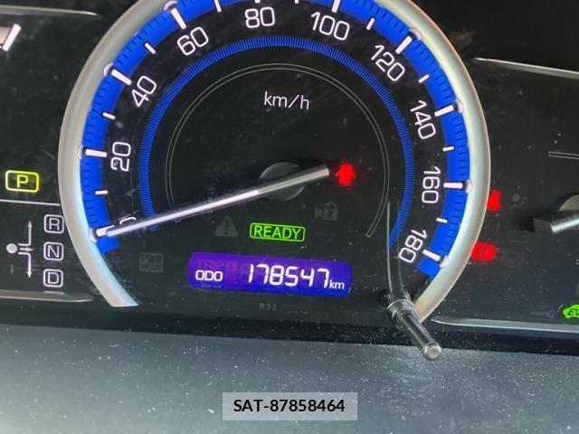Toyota NOAH HYBRID 2015-01 7903150-1