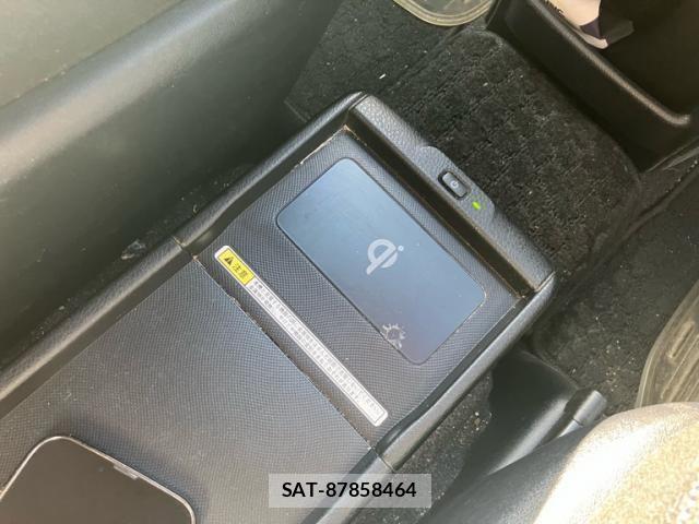 Toyota NOAH HYBRID 2015-01 7903150-22