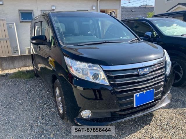 Toyota NOAH HYBRID 2015-01 7903150-2