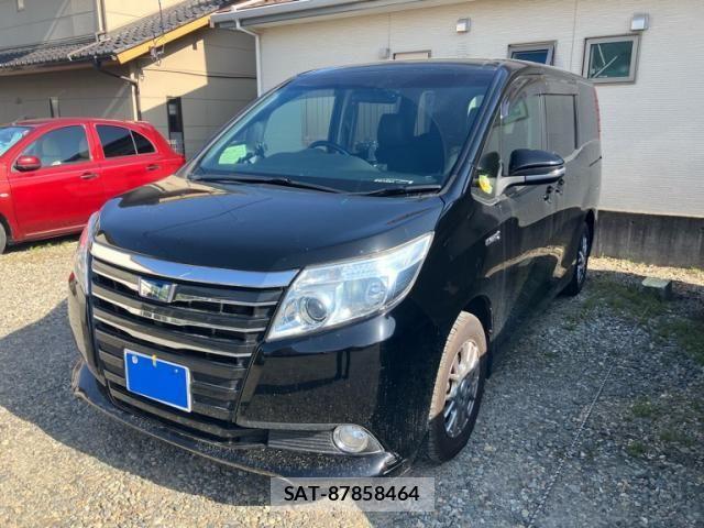 Toyota NOAH HYBRID 2015-01 7903150-3