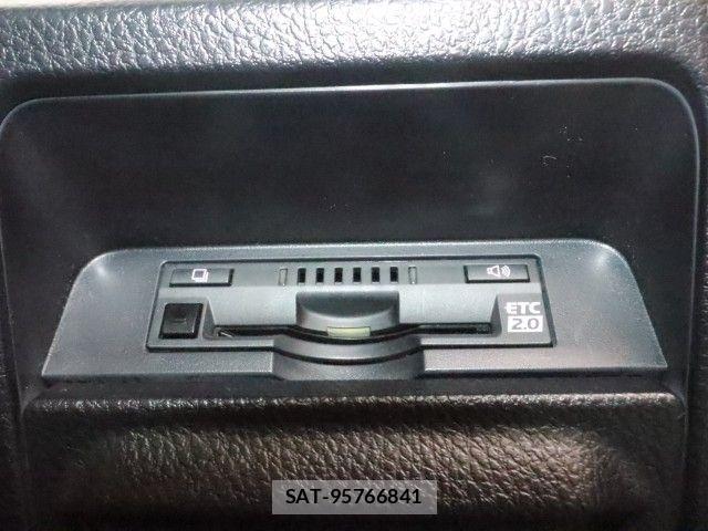 Toyota NOAH HYBRID 2019-01 7903148-25