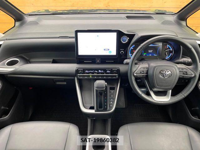 Toyota NOAH HYBRID 2023-02 7903146-1