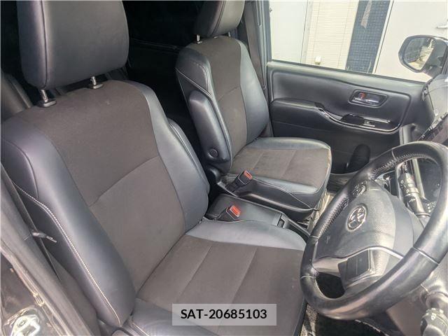 Toyota NOAH HYBRID 2020-02 7903149-8
