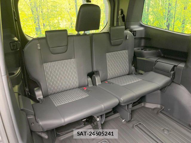 Toyota NOAH HYBRID 2026-03 7962997-9
