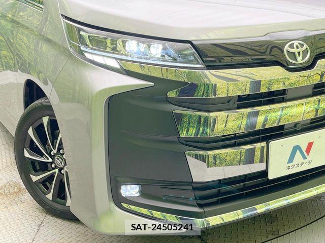 Toyota NOAH HYBRID 2026-03 7962997-12