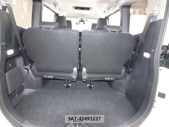 Toyota NOAH HYBRID 2022-04 7963007-11