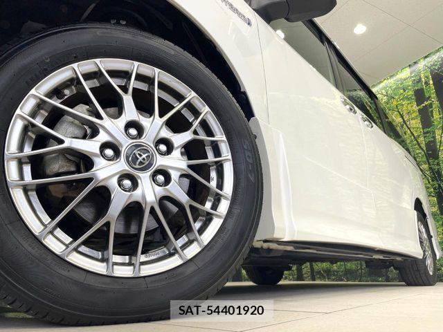 Toyota NOAH HYBRID 2018-09 7963009-13