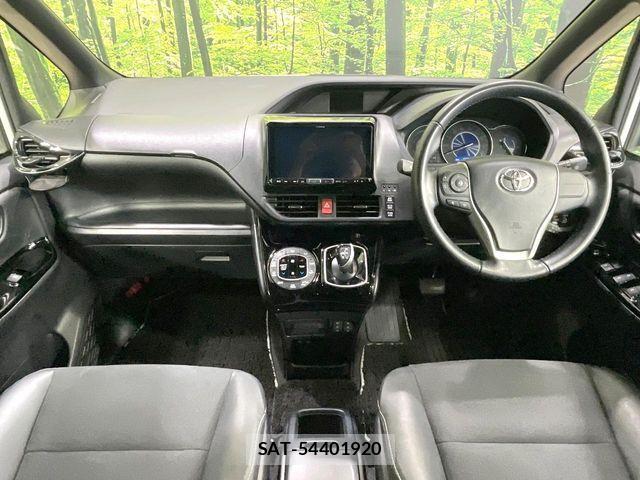 Toyota NOAH HYBRID 2018-09 7963009-1