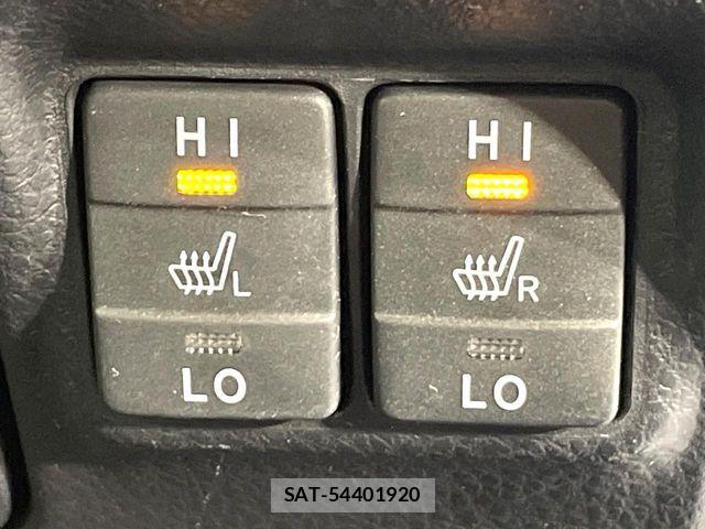 Toyota NOAH HYBRID 2018-09 7963009-6