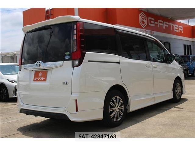 Toyota NOAH HYBRID 2015-02 7963020-12