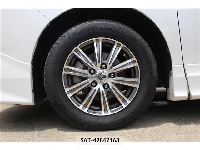 Toyota NOAH HYBRID 2015-02 7963020-17