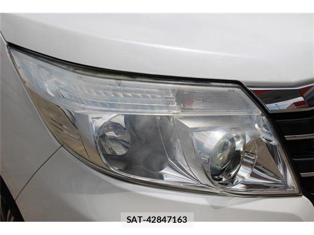 Toyota NOAH HYBRID 2015-02 7963020-18
