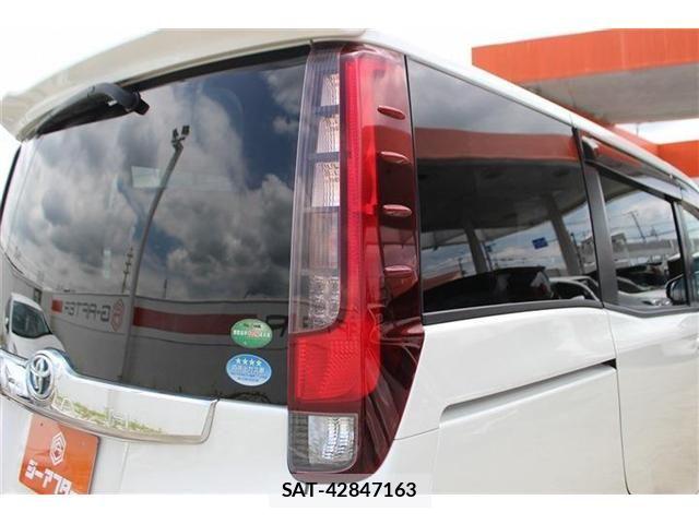 Toyota NOAH HYBRID 2015-02 7963020-21