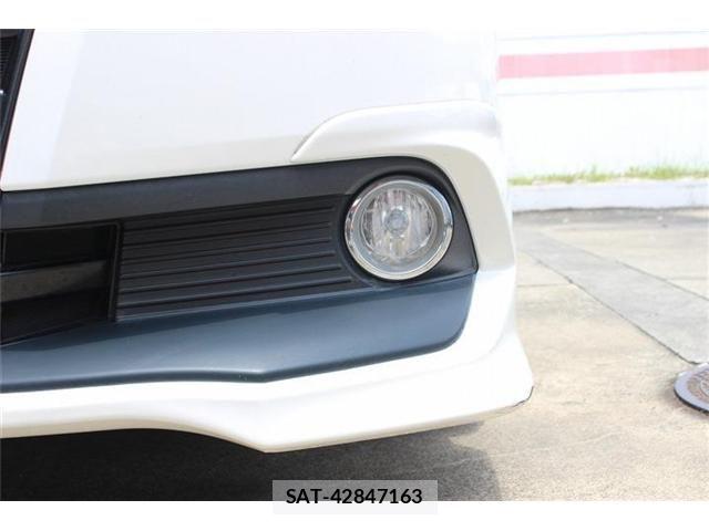 Toyota NOAH HYBRID 2015-02 7963020-23