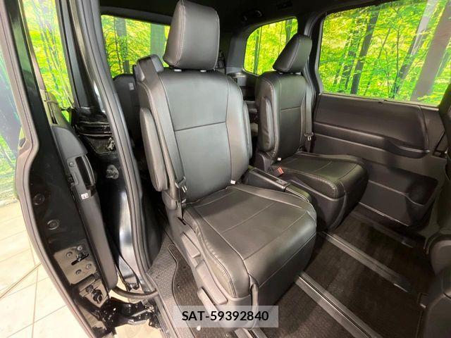 Toyota NOAH HYBRID 2022-09 7963001-8