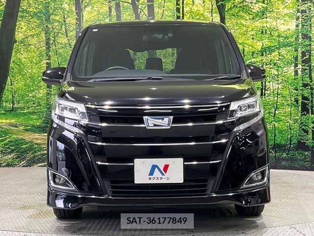 Toyota NOAH HYBRID 2019-01 7963014-15