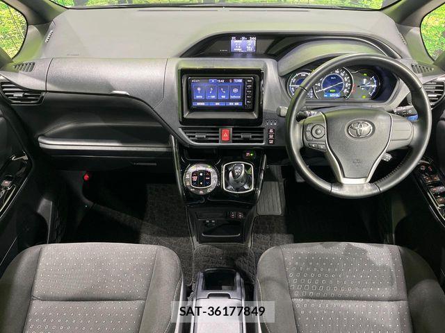 Toyota NOAH HYBRID 2019-01 7963014-1