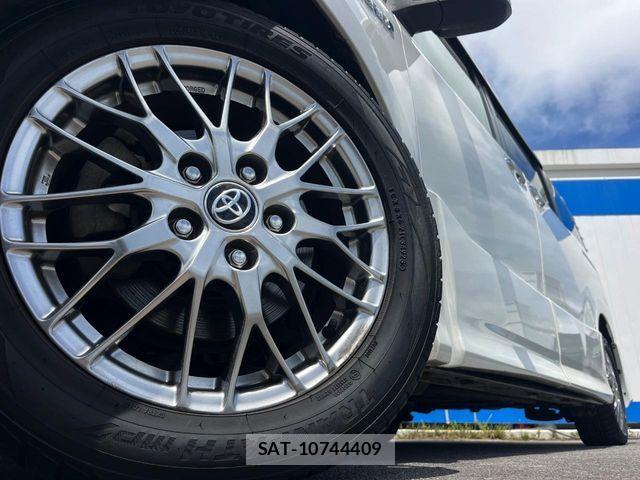 Toyota NOAH HYBRID 2019-01 7963005-14