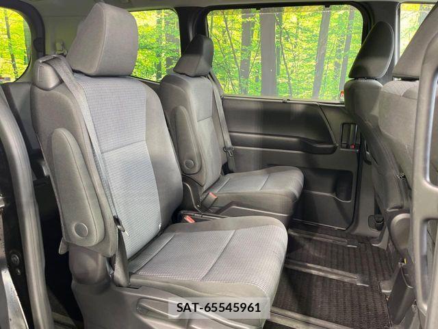 Toyota NOAH HYBRID 2022-03 7963010-8