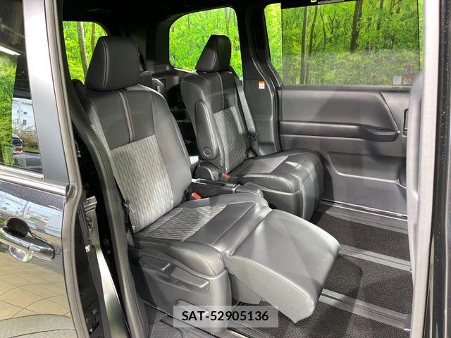 Toyota NOAH HYBRID 2026-01 7962991-8