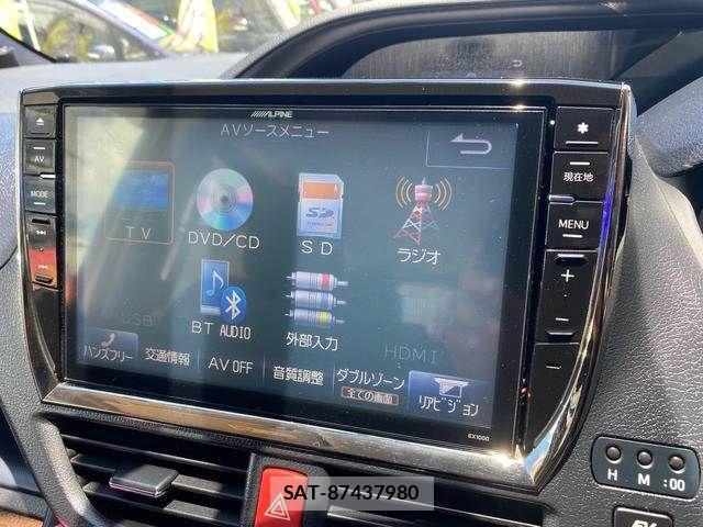 Toyota NOAH HYBRID 2014-07 7963018-5