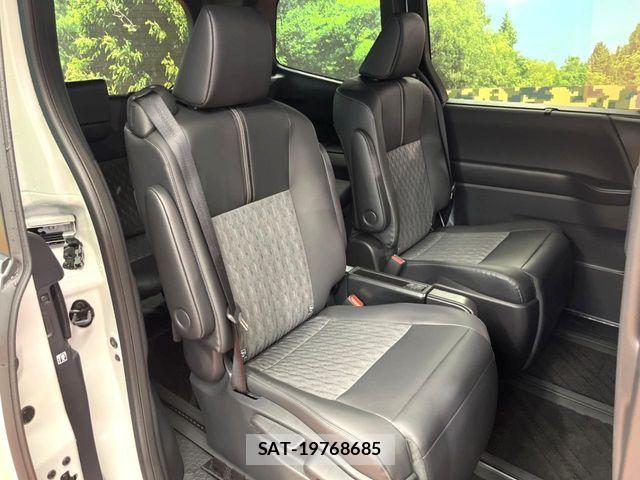 Toyota NOAH HYBRID 2025-11 7962990-10