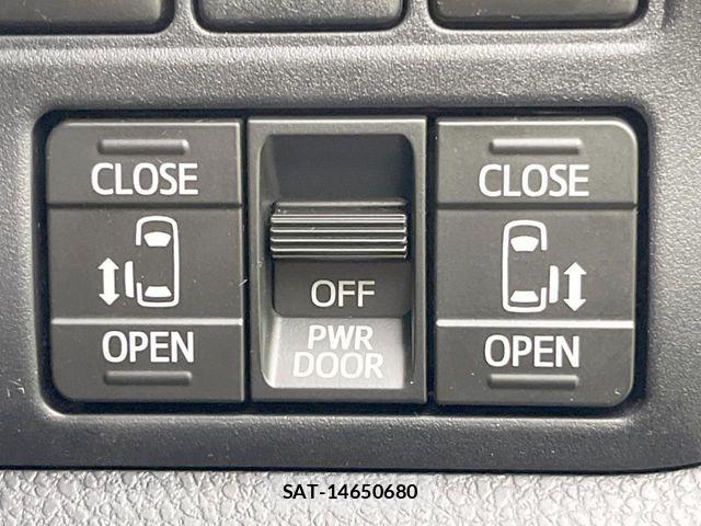 Toyota NOAH HYBRID 2021-06 7963008-5