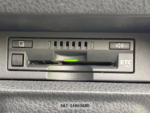 Toyota NOAH HYBRID 2021-06 7963008-6
