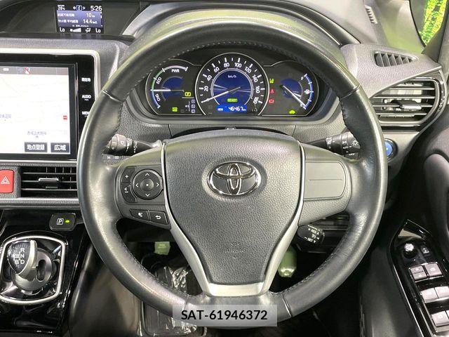 Toyota NOAH HYBRID 2018-03 7980356-11