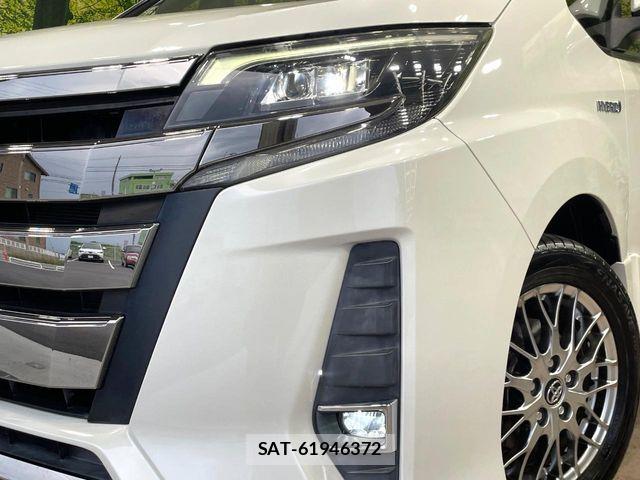 Toyota NOAH HYBRID 2018-03 7980356-12