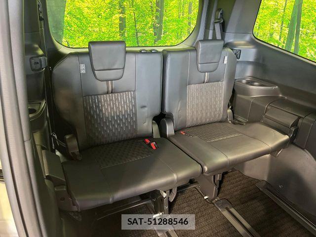 Toyota NOAH HYBRID 2022-04 7980352-9