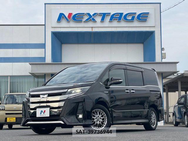 Toyota NOAH HYBRID 2017-12 7980359-16