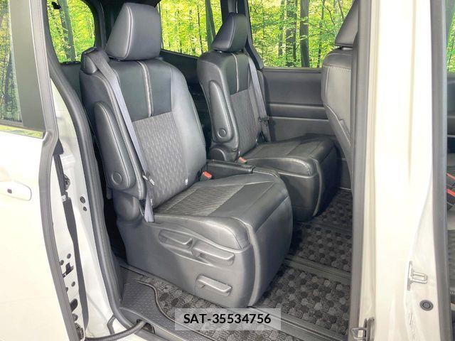 Toyota NOAH HYBRID 2025-03 7980348-8