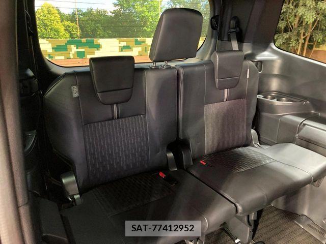 Toyota NOAH HYBRID 2023-03 7980350-9