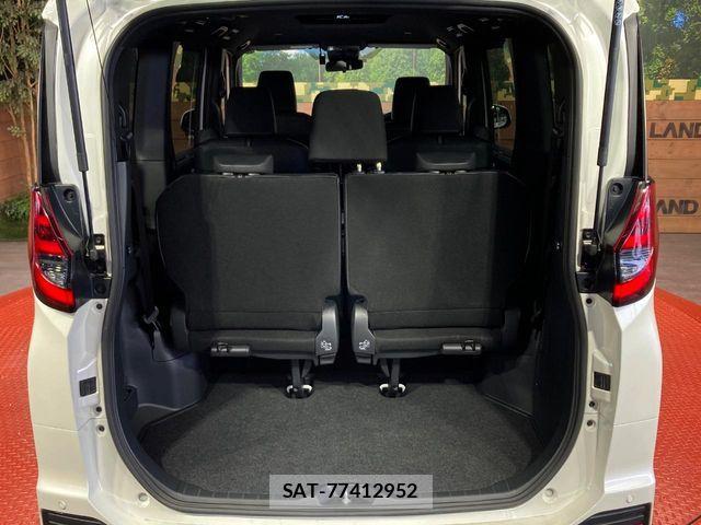 Toyota NOAH HYBRID 2023-03 7980350-10