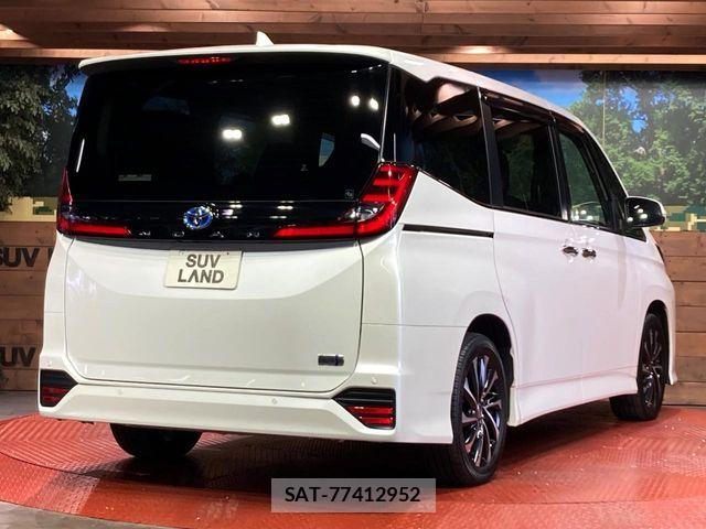 Toyota NOAH HYBRID 2023-03 7980350-16