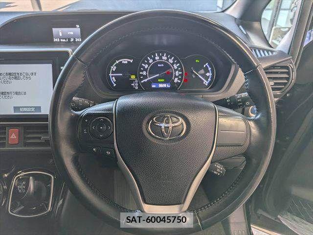 Toyota NOAH HYBRID 2019-11 7980357-12