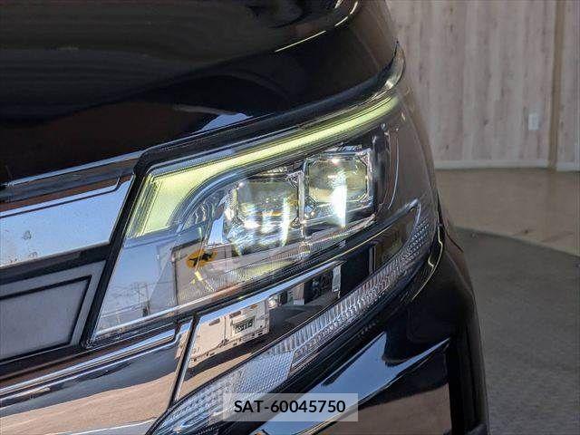 Toyota NOAH HYBRID 2019-11 7980357-13