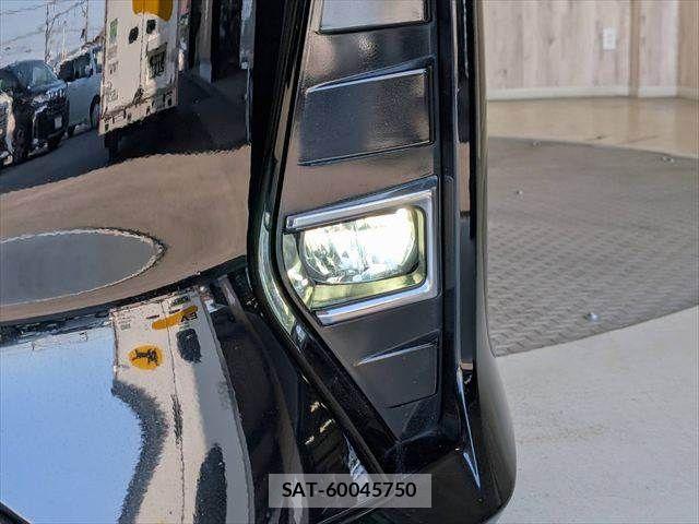 Toyota NOAH HYBRID 2019-11 7980357-14