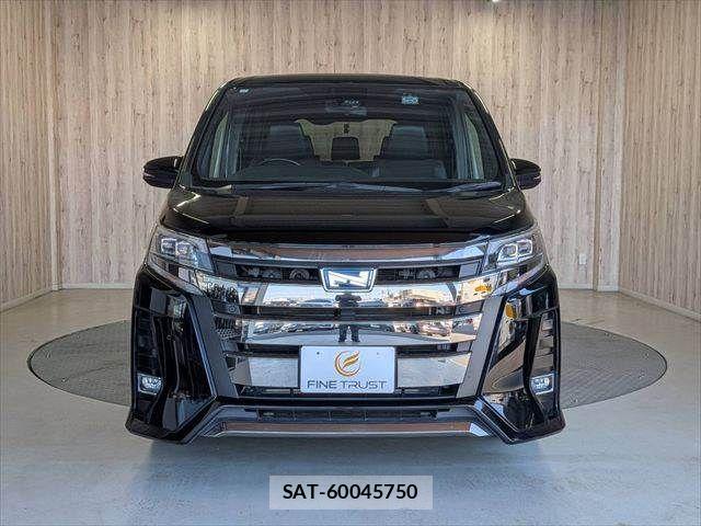Toyota NOAH HYBRID 2019-11 7980357-16