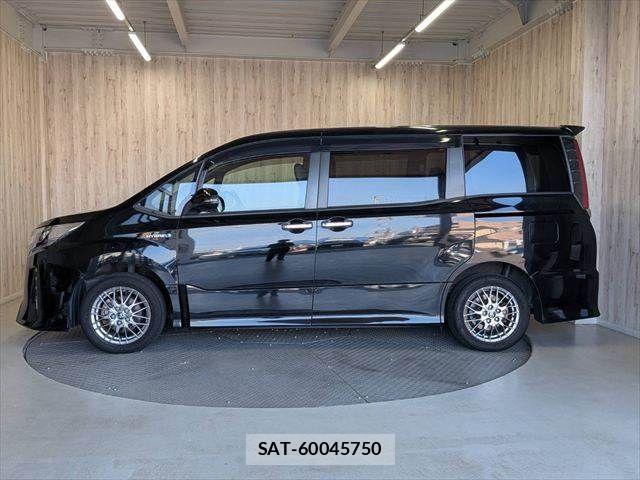 Toyota NOAH HYBRID 2019-11 7980357-22