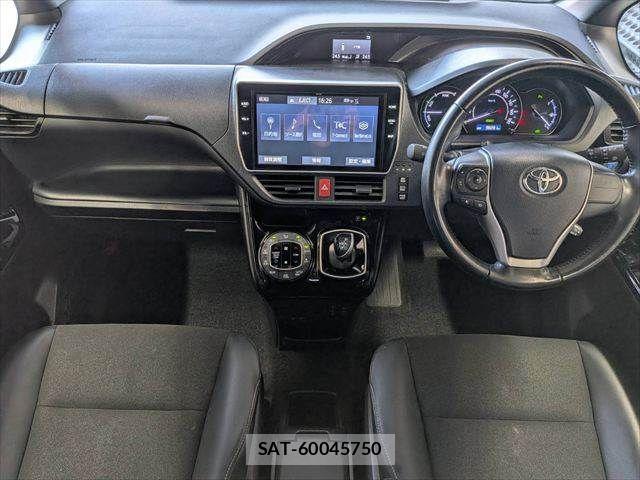 Toyota NOAH HYBRID 2019-11 7980357-2